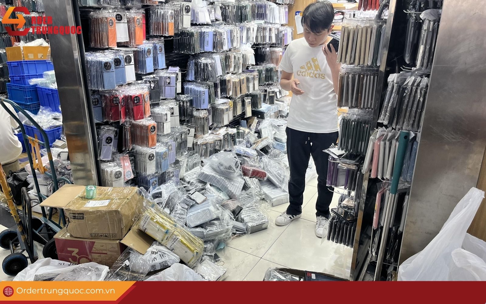 Lấy sỉ nguồn hàng ốp lưng điện thoại trực tiếp tại chợ đầu mối ở Trung Quốc Nhập ốp lưng hàng Quảng Châu từ các chợ